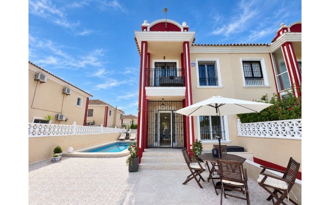 Resale - Town House -
Dehesa de Campoamor - Costa Blanca
