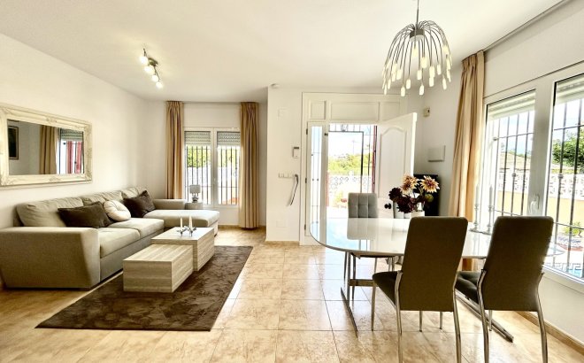 Resale - Town House -
Dehesa de Campoamor - Costa Blanca
