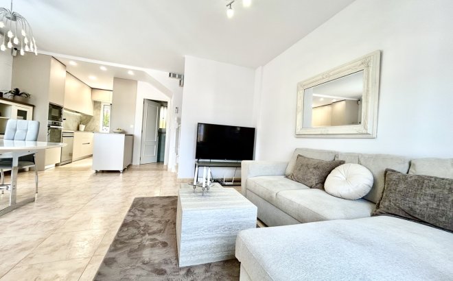 Resale - Town House -
Dehesa de Campoamor - Costa Blanca
