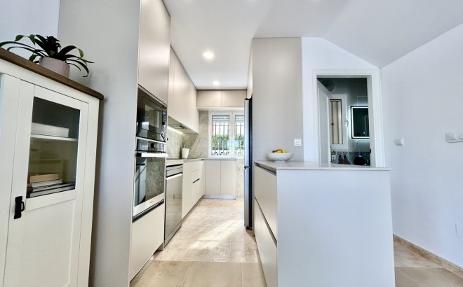 Resale - Town House -
Dehesa de Campoamor - Costa Blanca