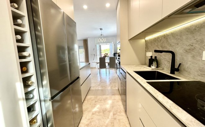 Resale - Town House -
Dehesa de Campoamor - Costa Blanca
