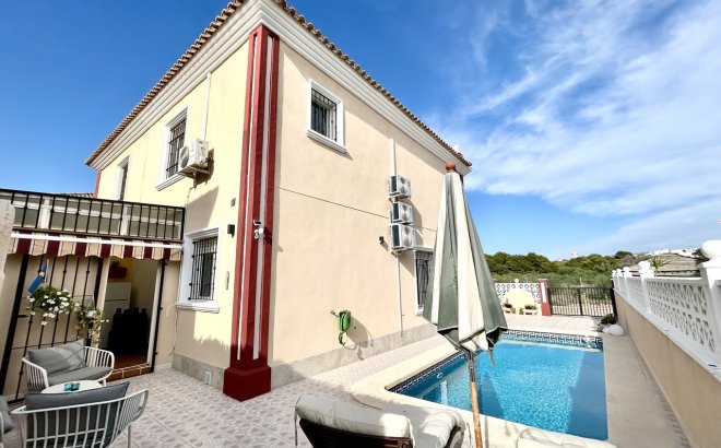 Resale - Town House -
Dehesa de Campoamor - Costa Blanca