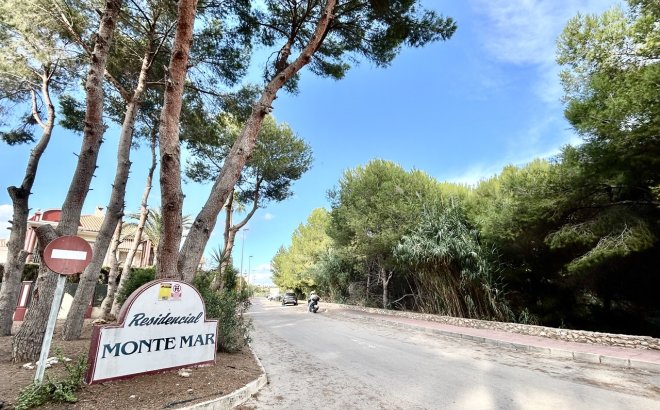 Resale - Town House -
Dehesa de Campoamor - Costa Blanca