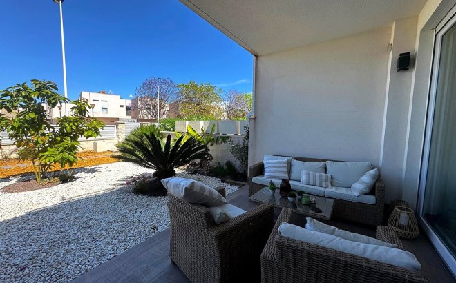 Resale - Apartment -
Torrevieja - Torreta Florida