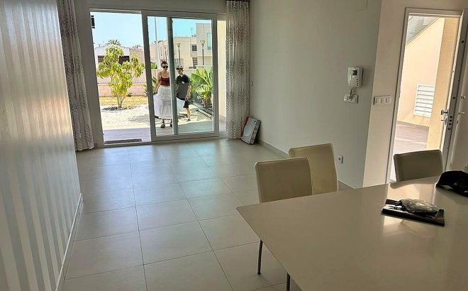 Resale - Apartment -
Torrevieja - Torreta Florida