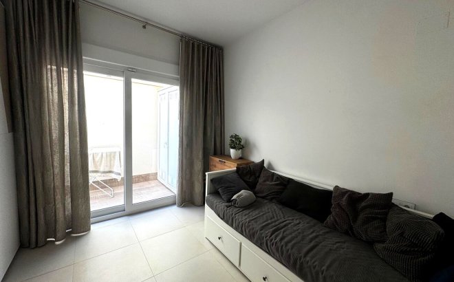 Resale - Apartment -
Torrevieja - Torreta Florida