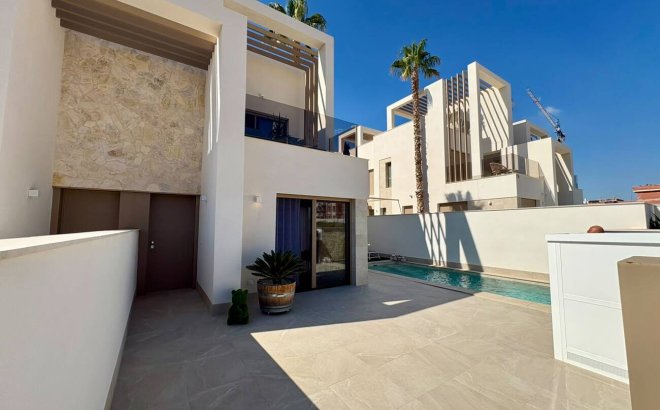 Resale - Semi Detached -
Rojales - Ciudad Quesada