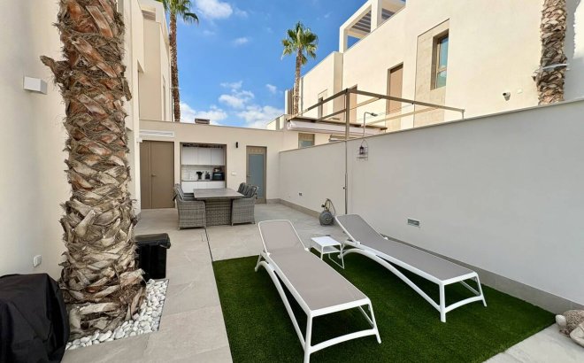 Resale - Semi Detached -
Rojales - Ciudad Quesada