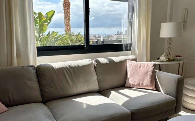 Resale - Dúplex -
Orihuela Costa - Lomas de Cabo Roig
