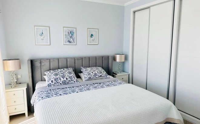Resale - Dúplex -
Orihuela Costa - Lomas de Cabo Roig