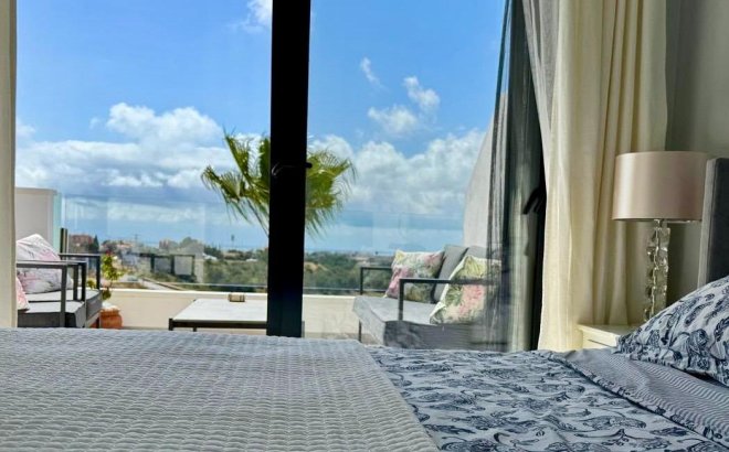 Resale - Dúplex -
Orihuela Costa - Lomas de Cabo Roig