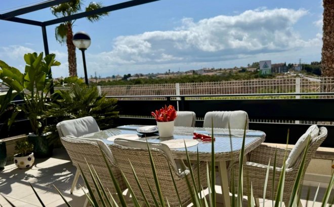 Resale - Dúplex -
Orihuela Costa - Lomas de Cabo Roig