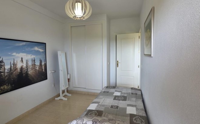 Revente - Appartement -
Orihuela Costa - Altos De Campoamor