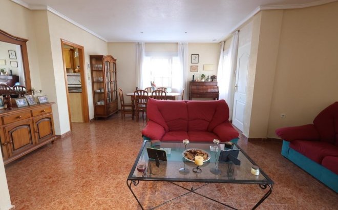 Resale - Villa -
Torrevieja - Costa Blanca