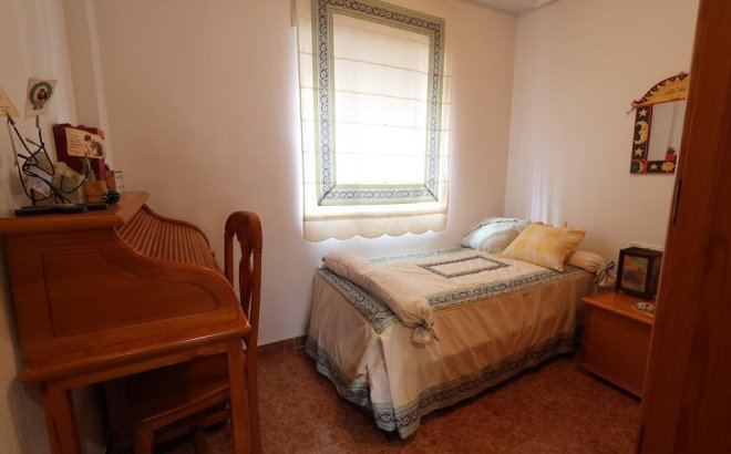 Resale - Villa -
Torrevieja - Costa Blanca
