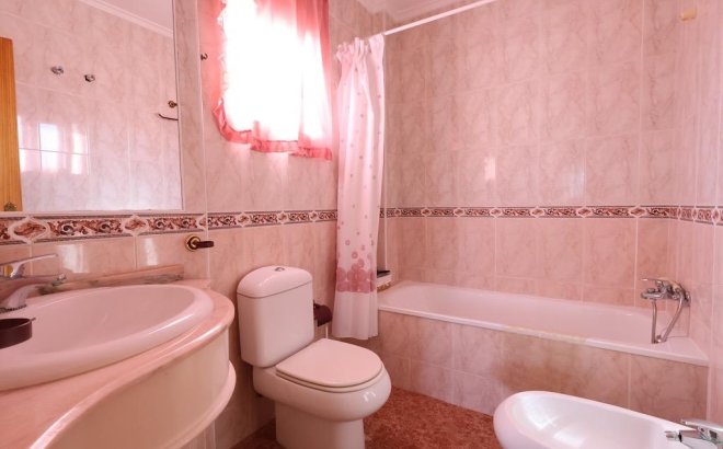 Resale - Villa -
Torrevieja - Costa Blanca