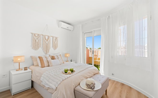 Revente - Town House -
Villamartin - Costa Blanca