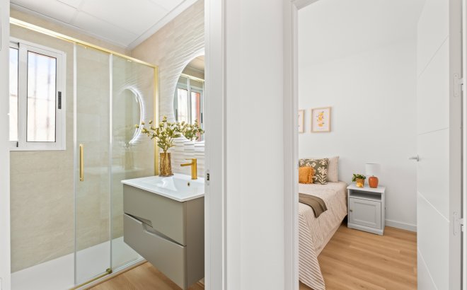 Revente - Town House -
Villamartin - Costa Blanca