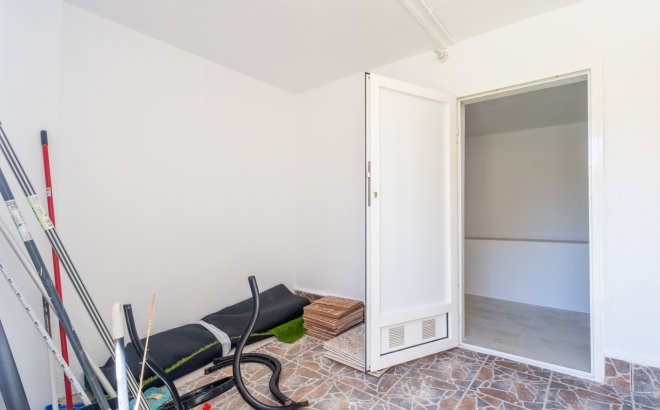 Revente - Town House -
Villamartin - Costa Blanca