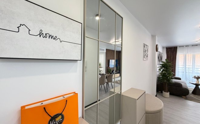 Revente - Appartement -
Torrevieja - Playa del Cura