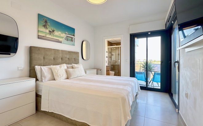 Revente - Town House -
Villamartin - Costa Blanca