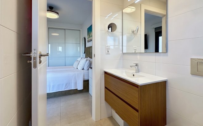 Revente - Town House -
Villamartin - Costa Blanca