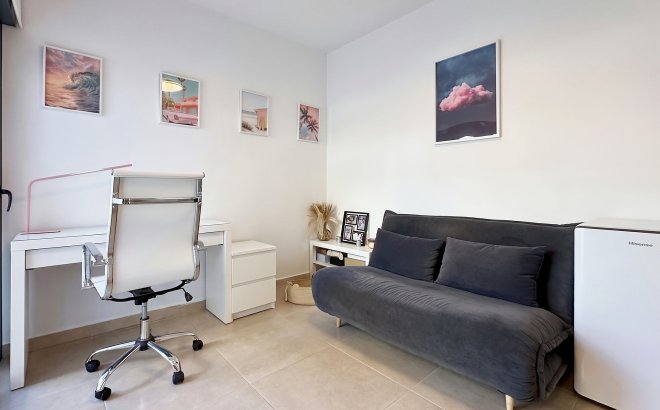 Revente - Town House -
Villamartin - Costa Blanca