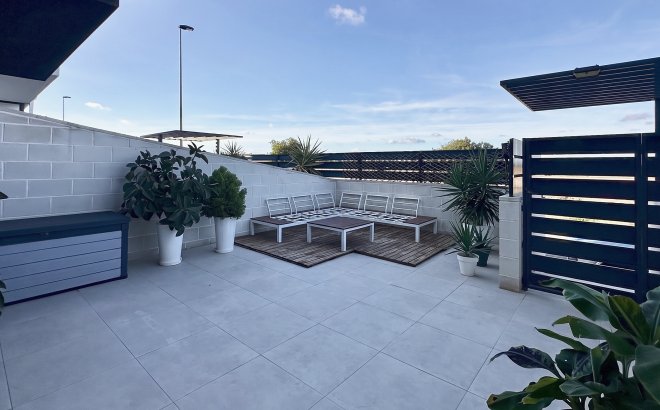Revente - Town House -
Villamartin - Costa Blanca