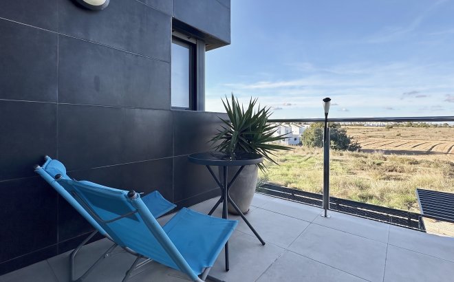 Revente - Town House -
Villamartin - Costa Blanca
