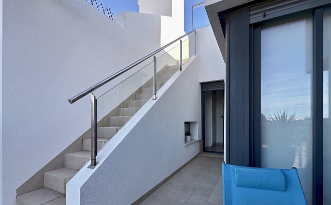 Revente - Town House -
Villamartin - Costa Blanca