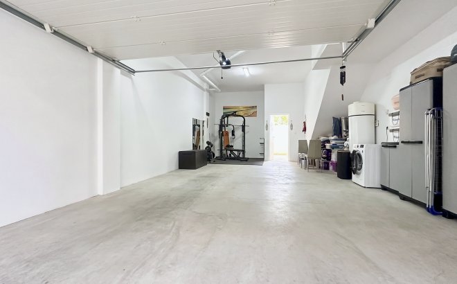 Revente - Town House -
Villamartin - Costa Blanca