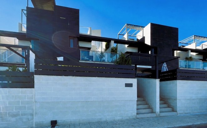 Revente - Town House -
Villamartin - Costa Blanca