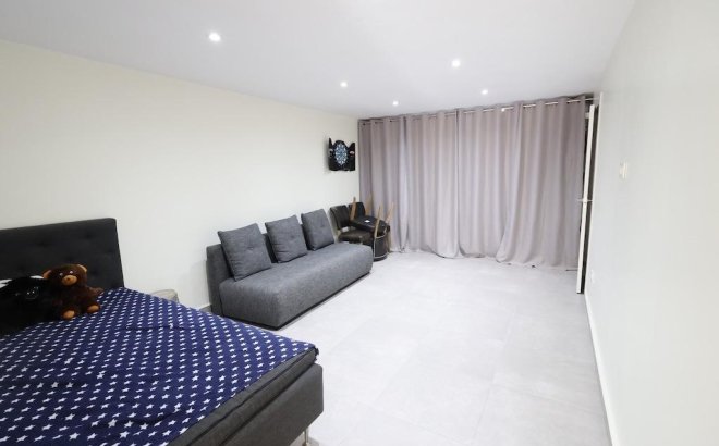 Resale - Villa -
Torrevieja - Costa Blanca