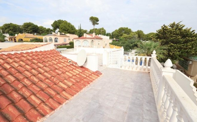 Resale - Villa -
Torrevieja - Costa Blanca