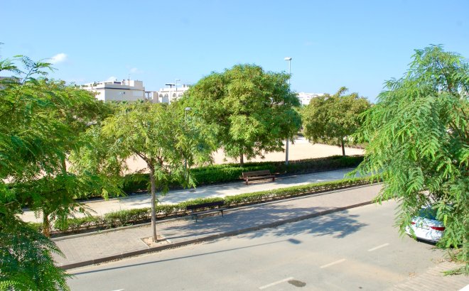Resale - Bungalow -
Pilar de la Horadada - Costa Blanca