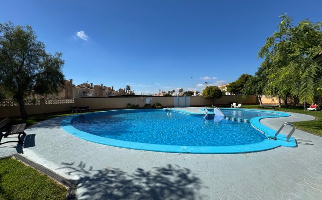 Revente - Appartement -
Orihuela Costa - Costa Blanca
