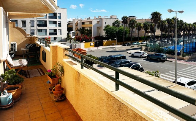 Revente - Appartement -
Orihuela Costa - Costa Blanca