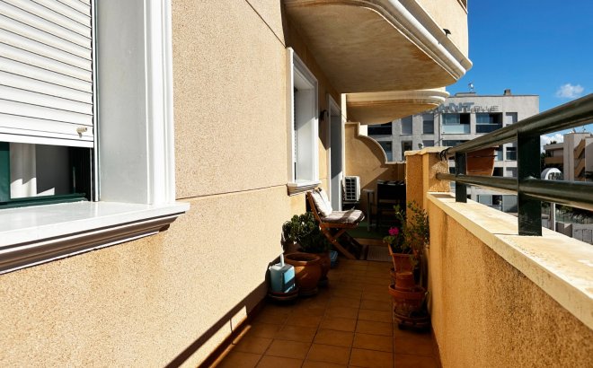 Revente - Appartement -
Orihuela Costa - Costa Blanca