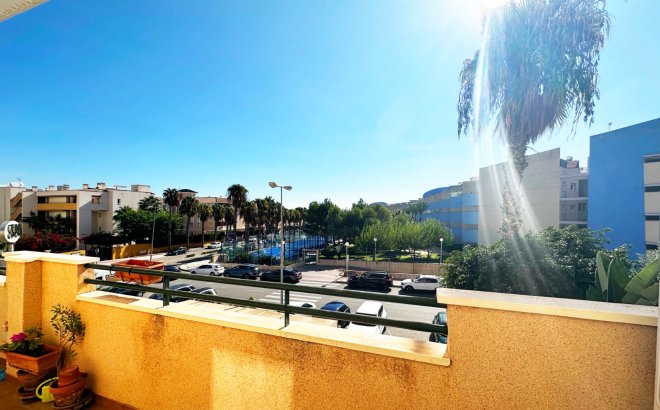 Revente - Appartement -
Orihuela Costa - Costa Blanca