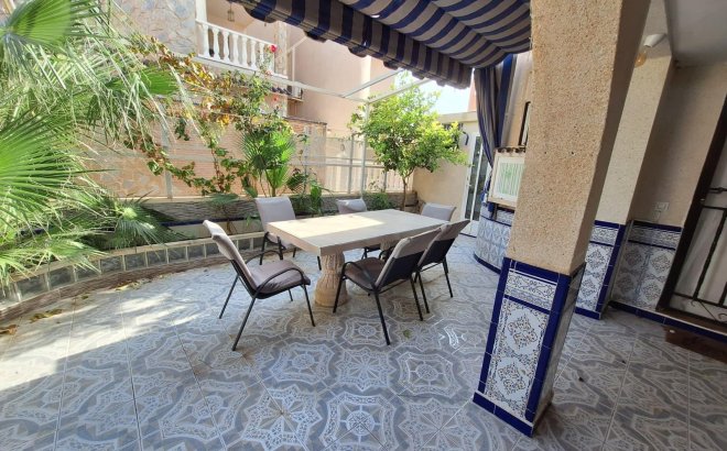 Resale - Quad House -
Torrevieja - Carrefour