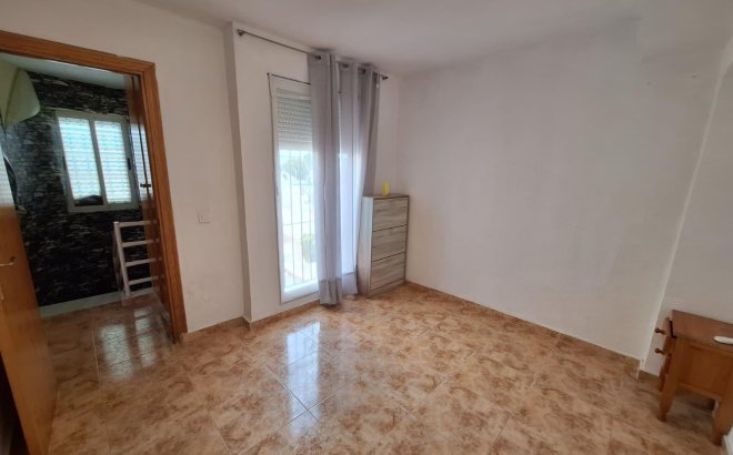 Resale - Quad House -
Torrevieja - Carrefour