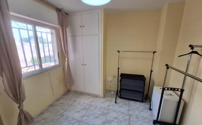 Resale - Quad House -
Torrevieja - Carrefour