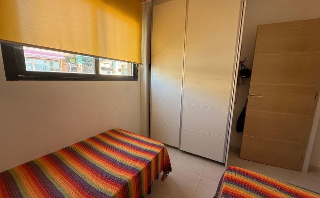 Revente - Bungalow -
Orihuela Costa - La Zenia