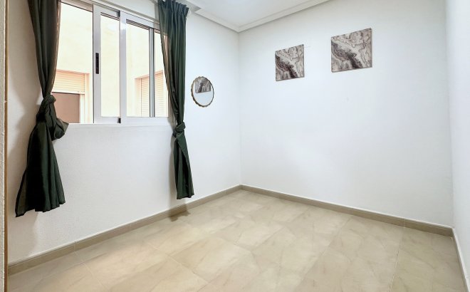 Revente - Appartement -
Torrevieja - Costa Blanca