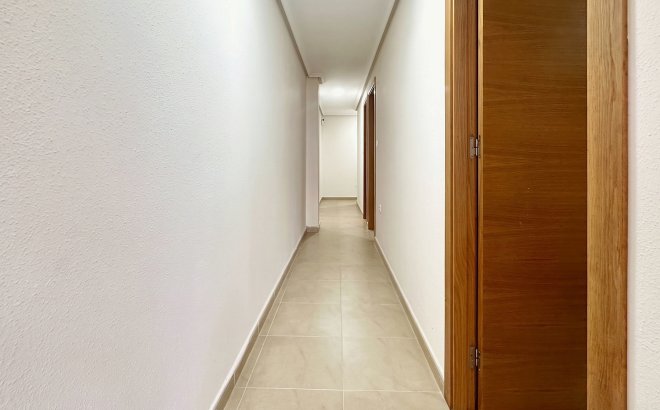 Revente - Appartement -
Torrevieja - Costa Blanca
