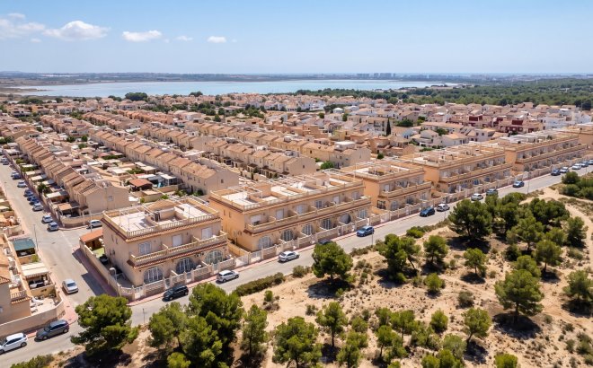 Revente - Town House -
Torrevieja - Costa Blanca