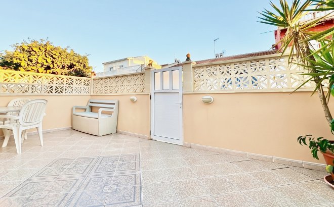Revente - Town House -
Torrevieja - Costa Blanca