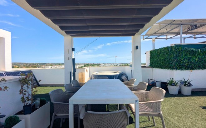 Resale - Penthouse -
El Raso - Costa Blanca