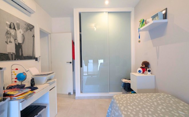 Resale - Penthouse -
El Raso - Costa Blanca