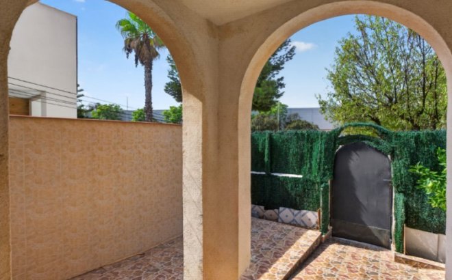 Revente - Town House -
Torrevieja - Costa Blanca